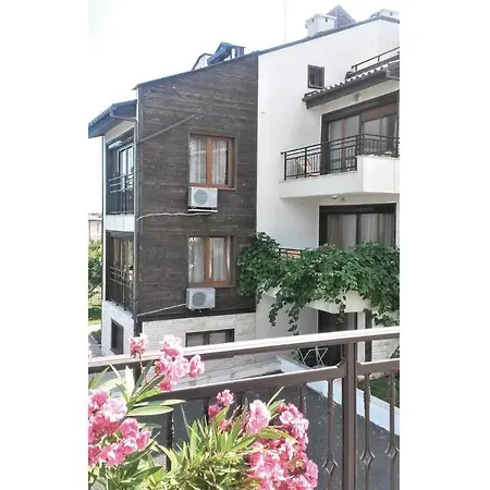 Two-bedroom In Sozopol/budzhaka